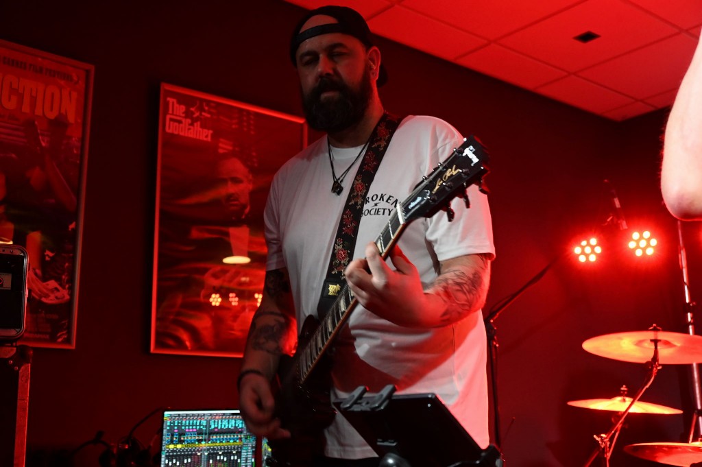 ../Images/10 jaar Ro's Barbershop 256.jpg